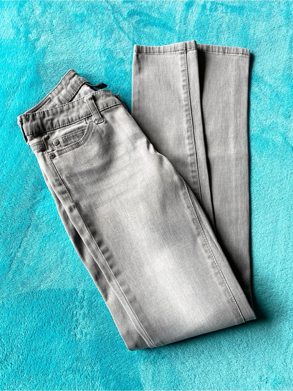 Celebrity Pink Juniors Light Gray Slim Fit Skinny Jeans Size 0. Summer Jeans